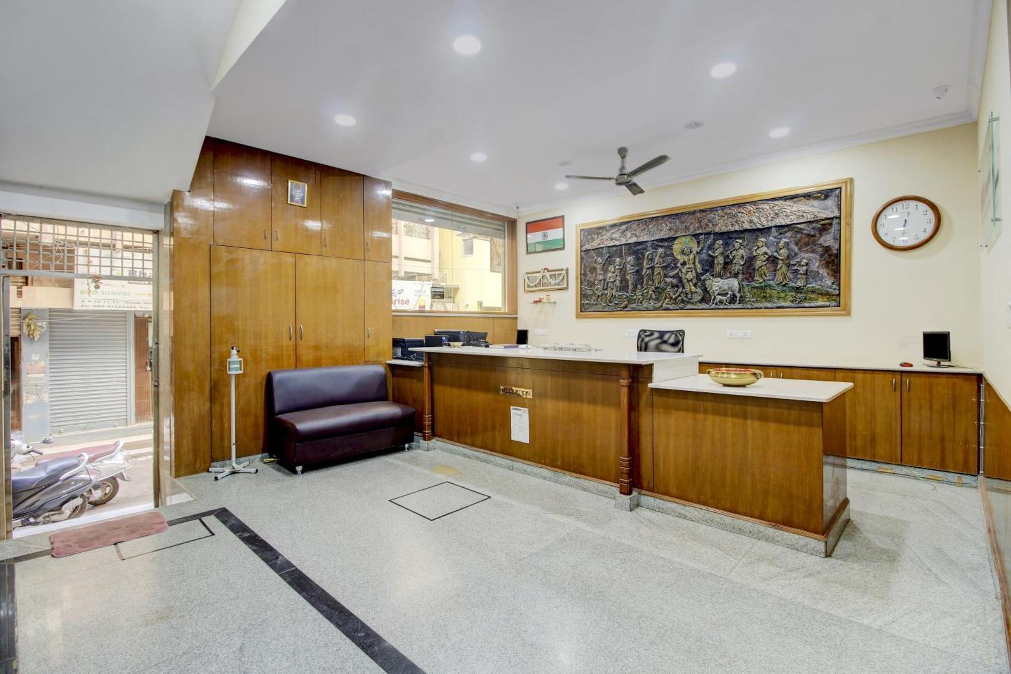 Super Hotel O Nar Comforts Near Ksr Railway Station Bangalore Dış mekan fotoğraf